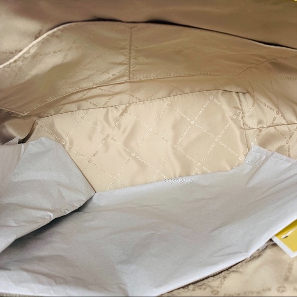 Michael kors large Charlotte tote vanilla white - Picture 8 of 10